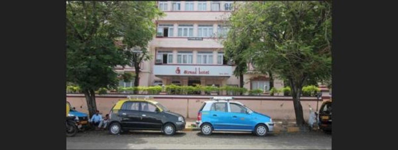 Strand Hotel, Colaba Mumbai Exterior foto
